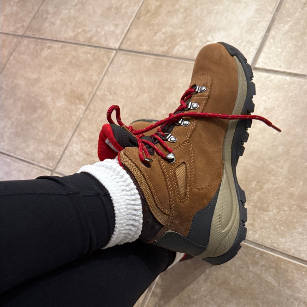 Columbia women’s Hiking Boots with Red Laces